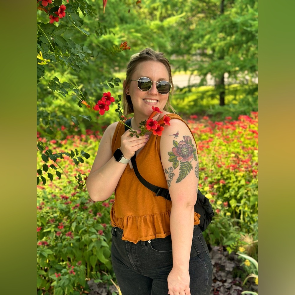 Meet your Posher, Abi